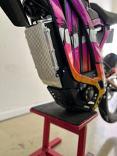 Cargar imagen en el visor de la galería, Surron/Segway GLE BAC4000 listo para funcionar ¡Actualización MONSTER POWER! Envío el 15 de enero de 2025